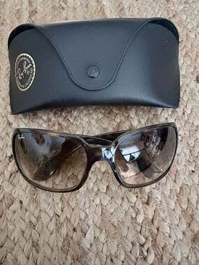 Ray-Ban RB4068 710/51 Light Havana Square Sunglasses with Brown Gradient Lenses